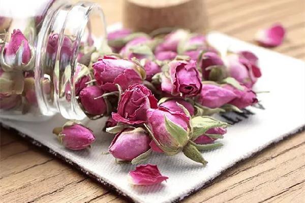 玫瑰花茶和什么搭配祛斑美白 玫瑰花茶可以长期喝吗