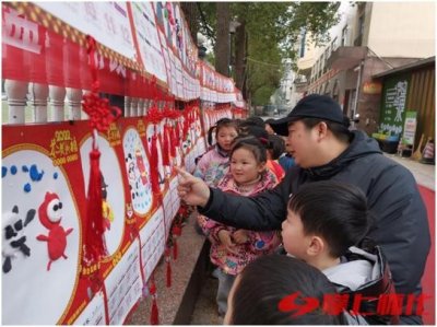 图说 | 鹤城区幼儿园:童心小巧手 制作新年历